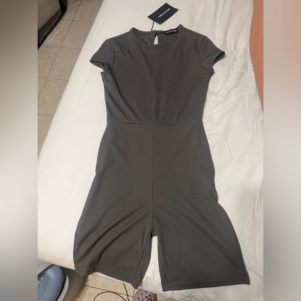 PrettyLittleThing ribbed Romper